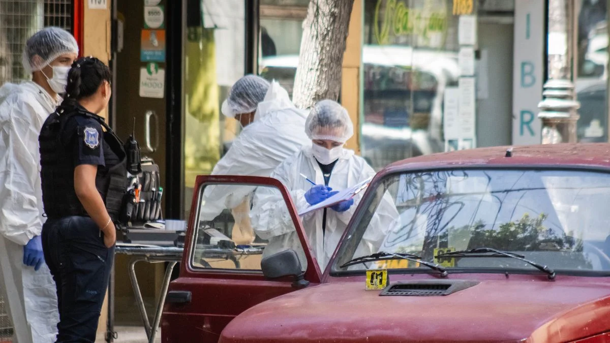 Otra mujer desaparecida: encontraron su auto en el centro y fue peritado por Policía Científica