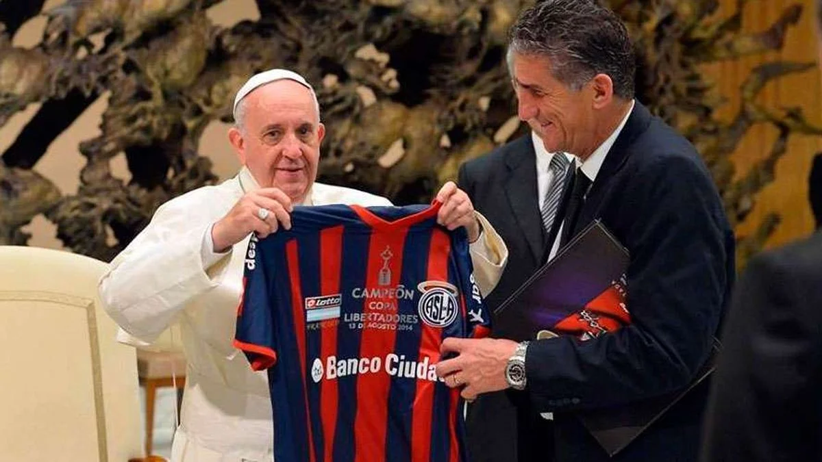 Los papas y el fútbol: cuántos títulos ganaron sus equipos mientras lideraban la Iglesia