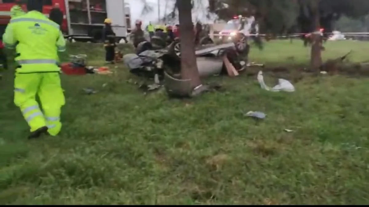 Vuelco en la autopista Panamericana: hay al menos cinco muertos y un herido grave