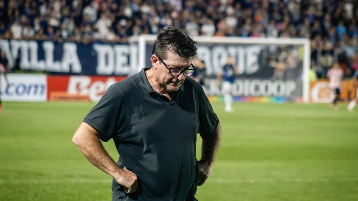 Qué dijo Alfredo Berti luego de la durísima derrota que sufrió Independiente Rivadavia con Tigre