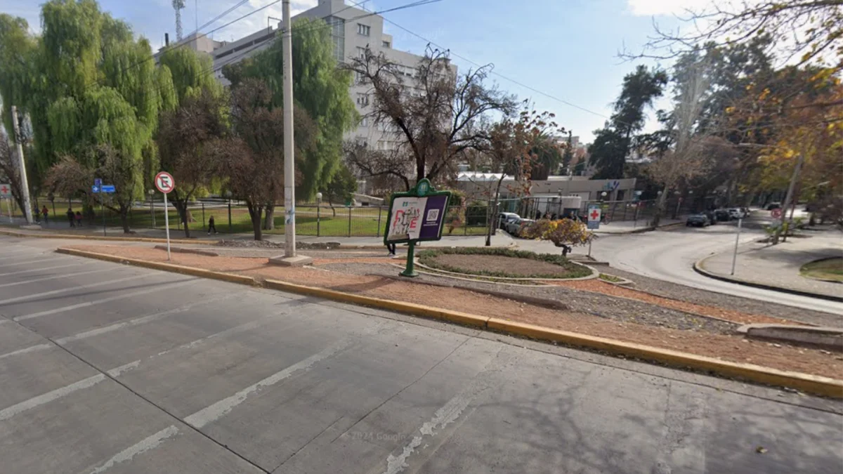 Lo amenazaron con un cuchillo y le robaron su dinero en inmediaciones al Hospital Central
