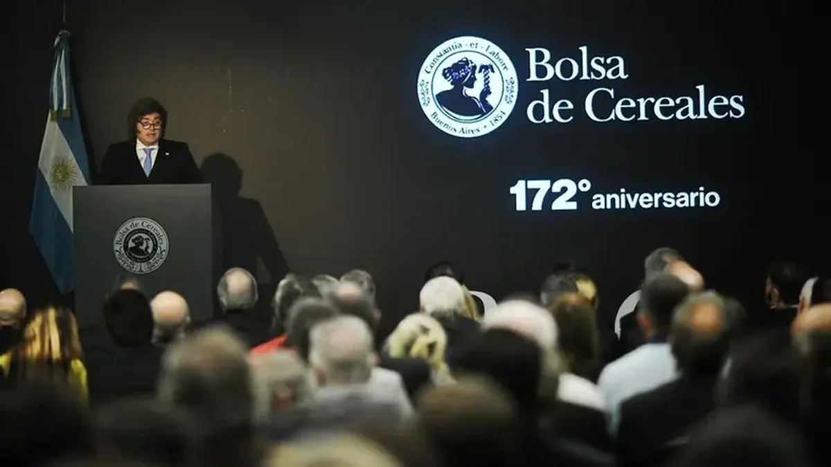 Milei anunció una baja de retenciones de 2% para el trigo y la cebada y prometió más si es reelecto