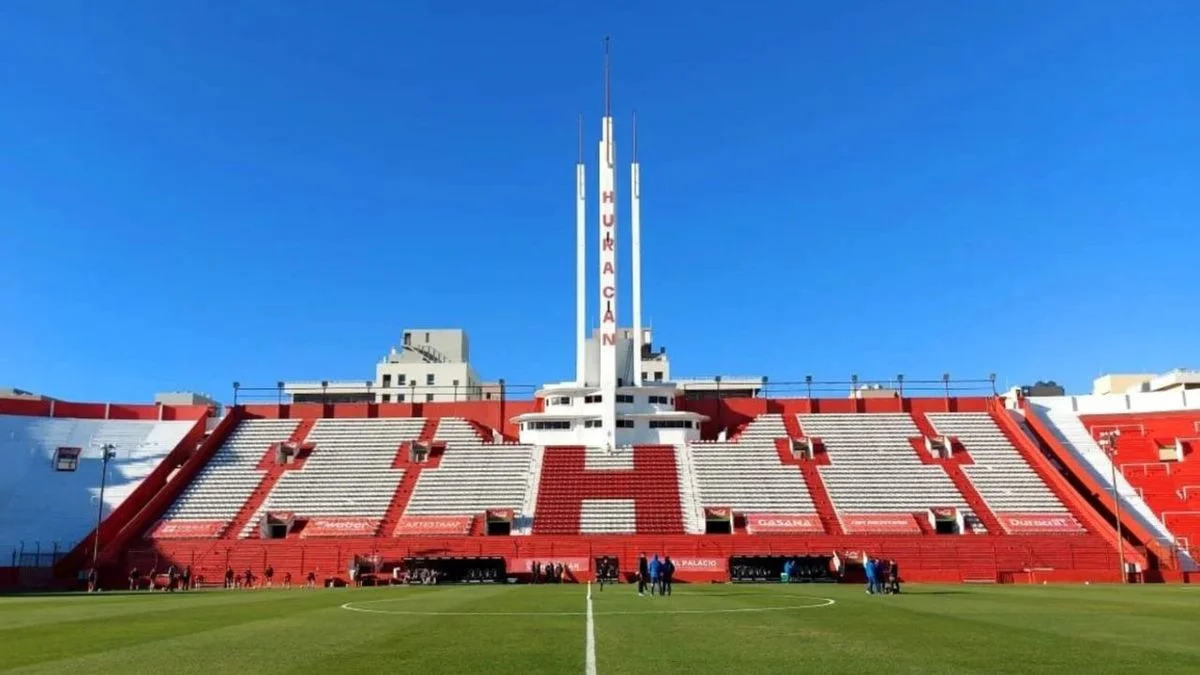 ¿Se muda o se planta? El durísimo comunicado de Huracán que pone en jaque el partido contra River