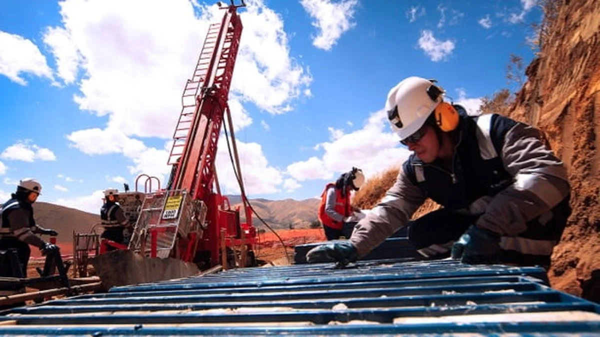 La canadiense Kobrea informó que debe perforar más para llegar al núcleo del yacimiento en la cordillera