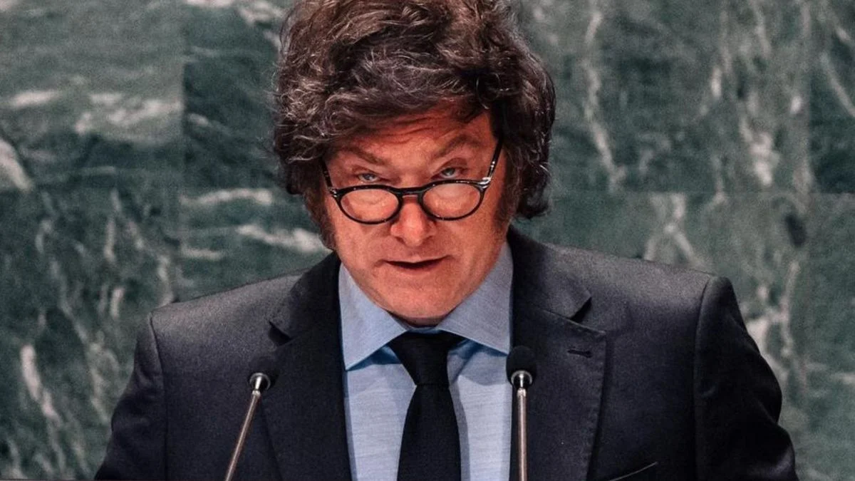 La encuesta que trae alivio a Milei en el inicio del 2026 y expone a la oposición