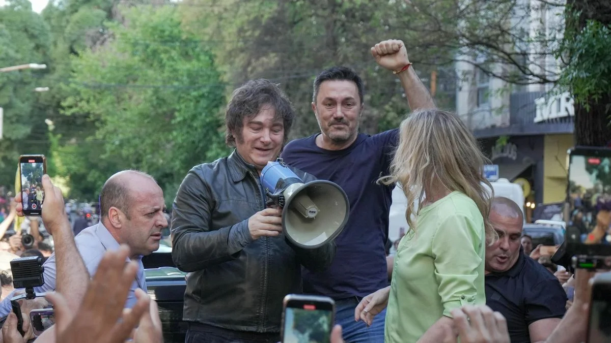 Milei culpó al "riesgo kuka" por la tensión en los mercados: "Intentan mostrar actitudes golpistas"
