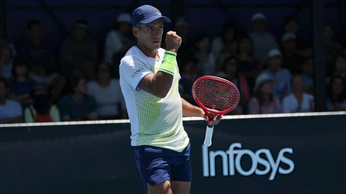 Batalla épica en Melbourne: Sebastián Báez resistió los "misiles" de Perricard y avanza en el Australian Open