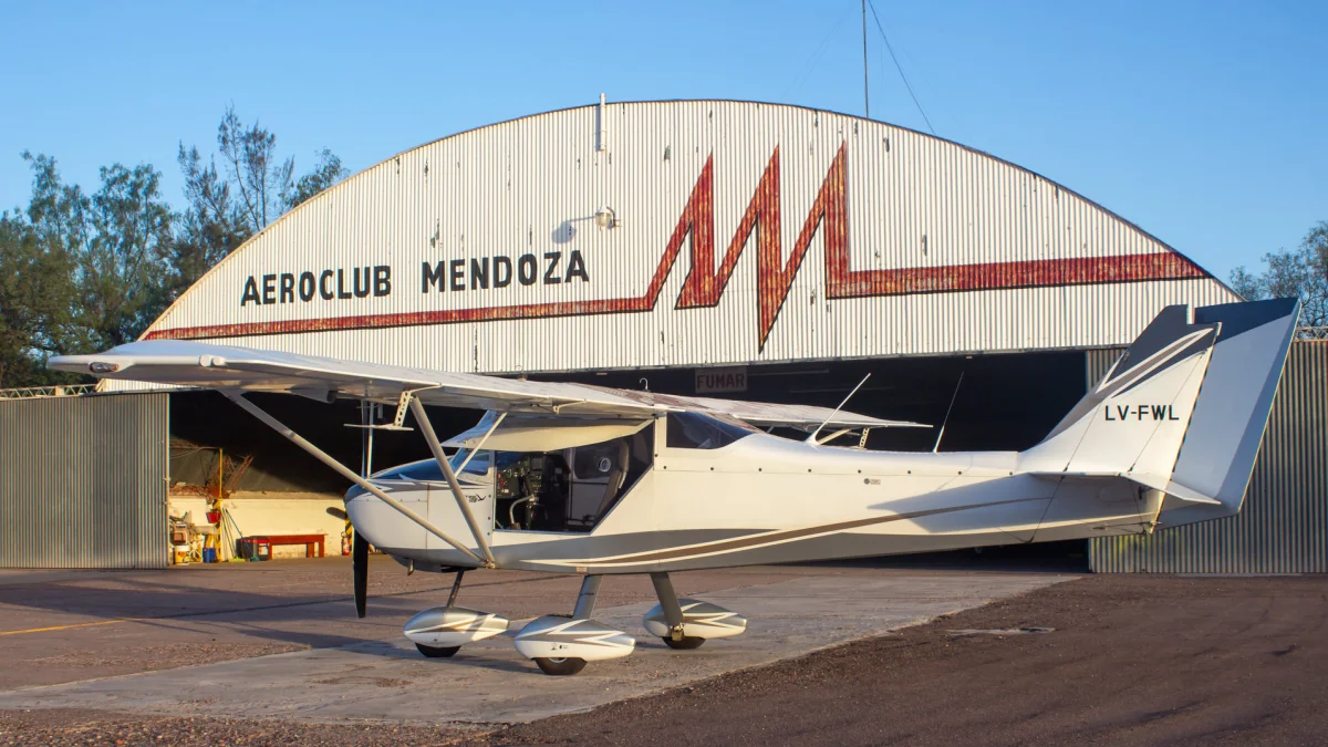 Luján toma el control del predio del Aeroclub Mendoza y avanza con su proyecto urbanístico