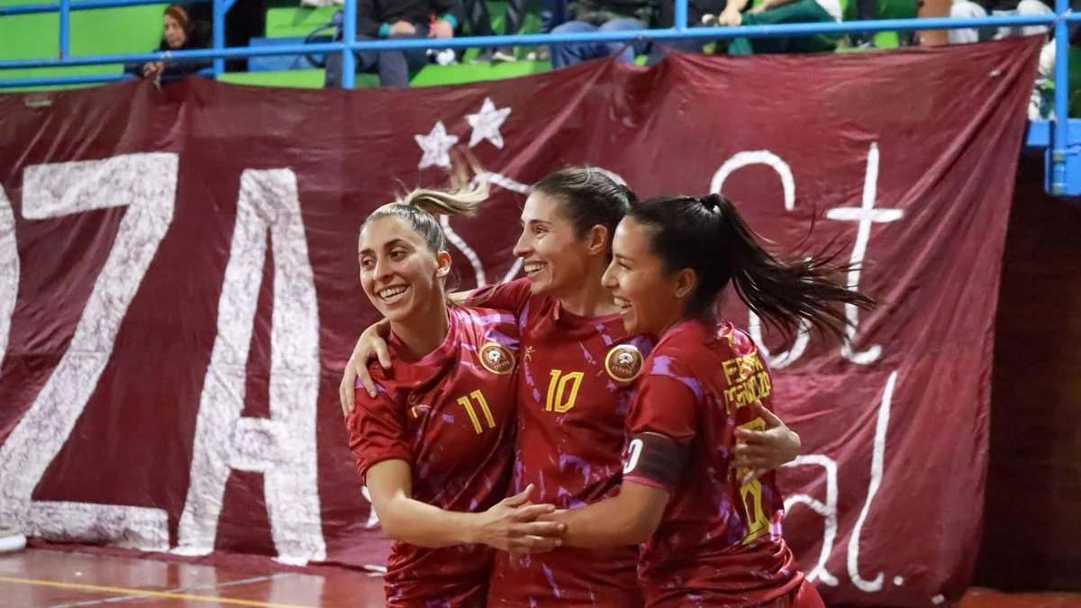 La Selección de Mendoza le ganó a Comodoro y va por el bicampeonato de fútbol de salón femenino
