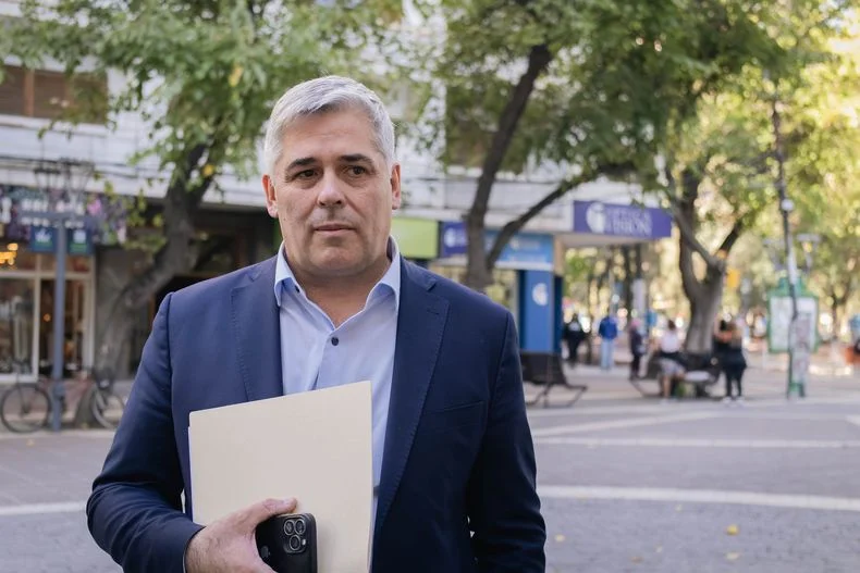 Germán Gómez, diputado del PJ que denuncia el recorte en medicamentos por parte de Nación. 