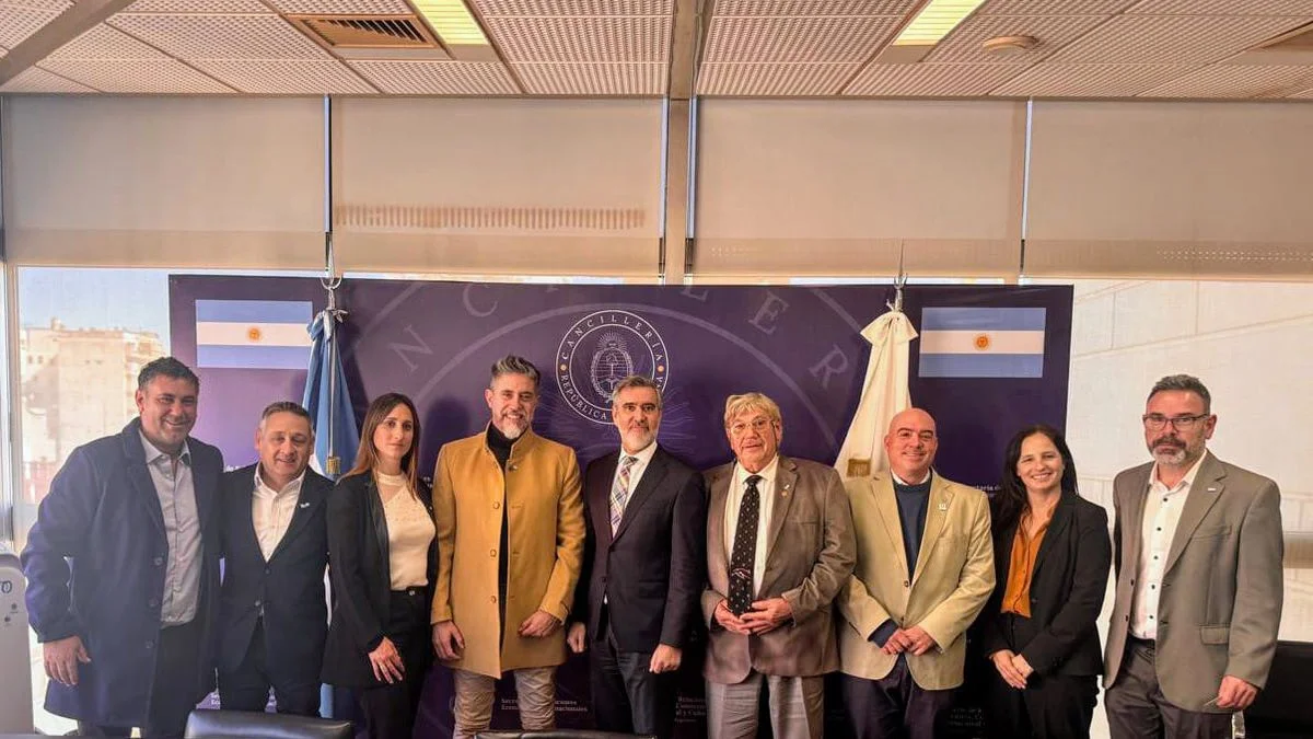 El Paso Pehuenche y el Paso Las Leñas volvieron a la agenda tras una reunión estratégica