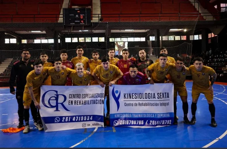 La selección mendocina de fútbol de salón cerró la fase de grupos con puntaje ideal y ya piensa en los playoffs.