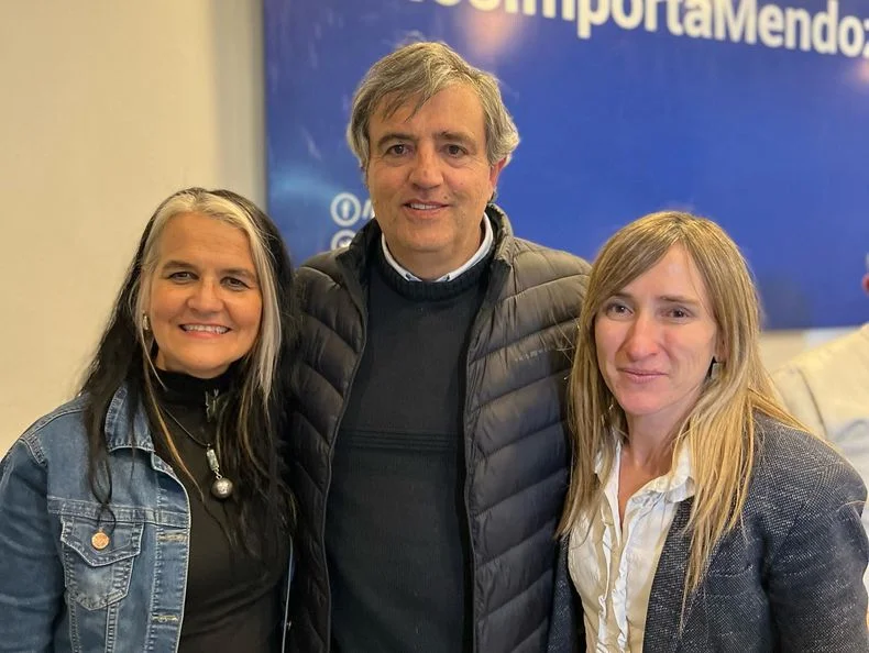 Armando Magistretti, presidente del PD junto a la diputada nacional Mercedes Llano.