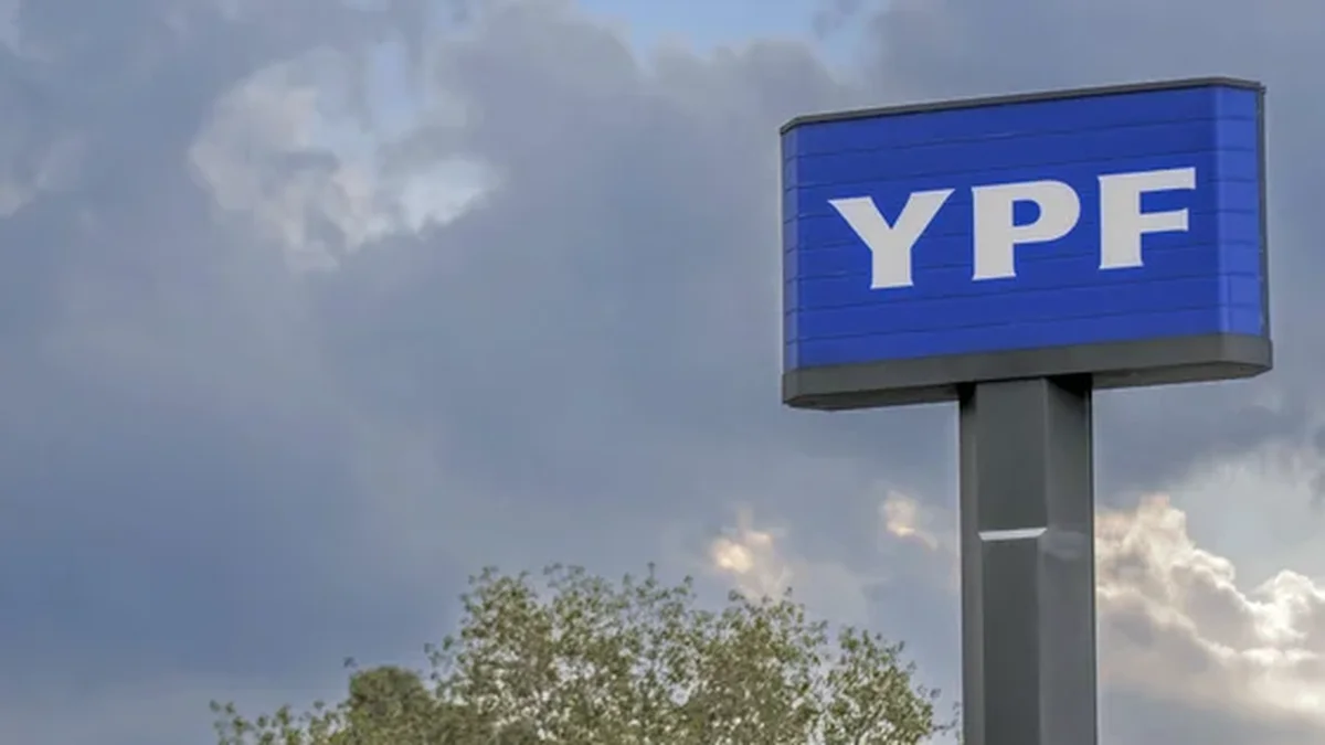 Manotazo de Milei para salvar de los buitres las acciones de YPF que ordenó confiscar Preska