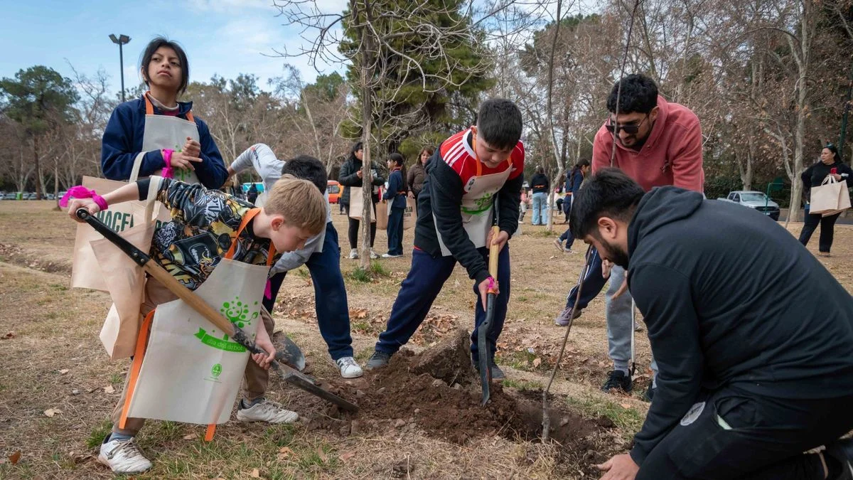 Mendoza celebra el Día del Árbol: cuántos ejemplares se han sumado este año