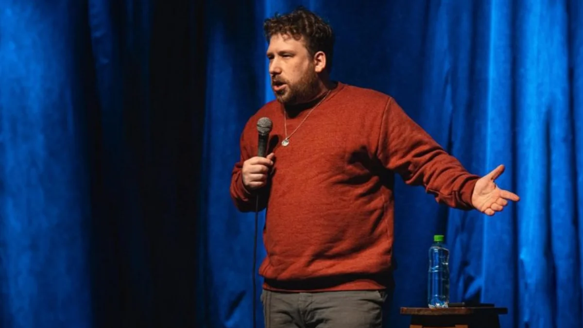 Lucas Upstein presenta su espectáculo de humor este finde en Ciudad
