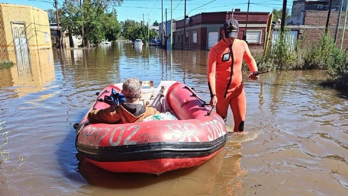 Bahía Blanca: 16 muertos, más de 100 desaparecidos y casi la mitad de la ciudad todavía sin luz