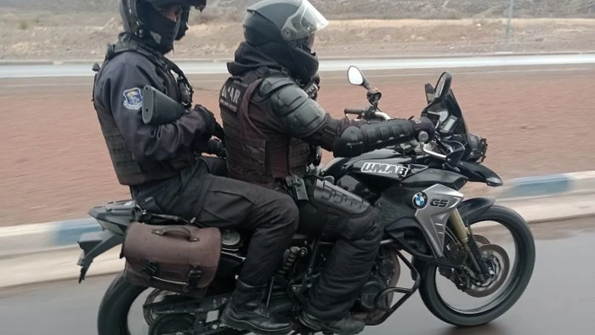 Persecución en Las Heras: cayó un joven con una moto robada y municiones