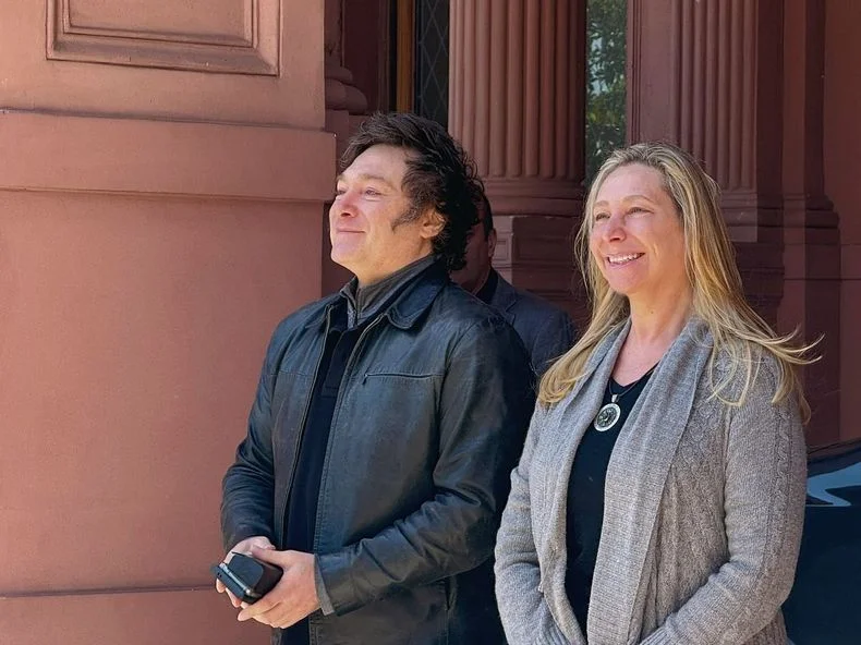 Javier Milei y su hermana Karina Milei.&nbsp;&nbsp;