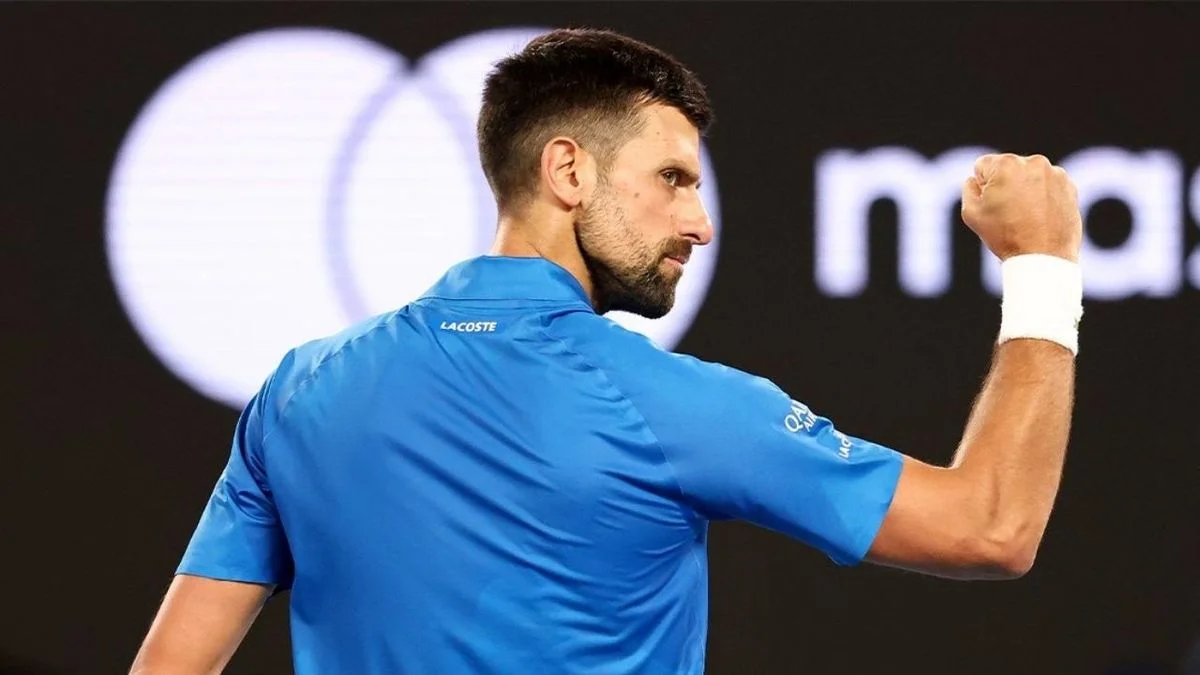Novak Djokovic barre a Carlos Alcaraz y está en las semifinales del Abierto de Australia