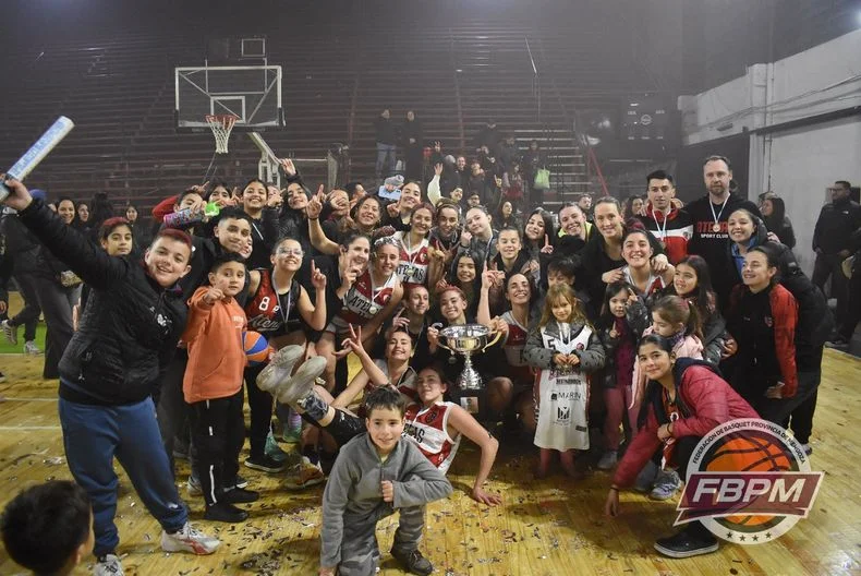 El Apache, rey del Apertura, sumó su cuarta estrella consecutiva en el básquet femenino.
