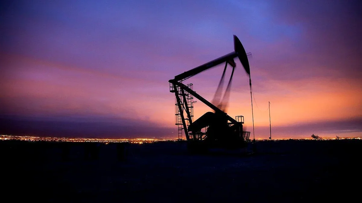 Misiles cruzados y bloqueo del Estrecho de Ormuz: el petróleo vuelve a subir y se acerca a los US$100