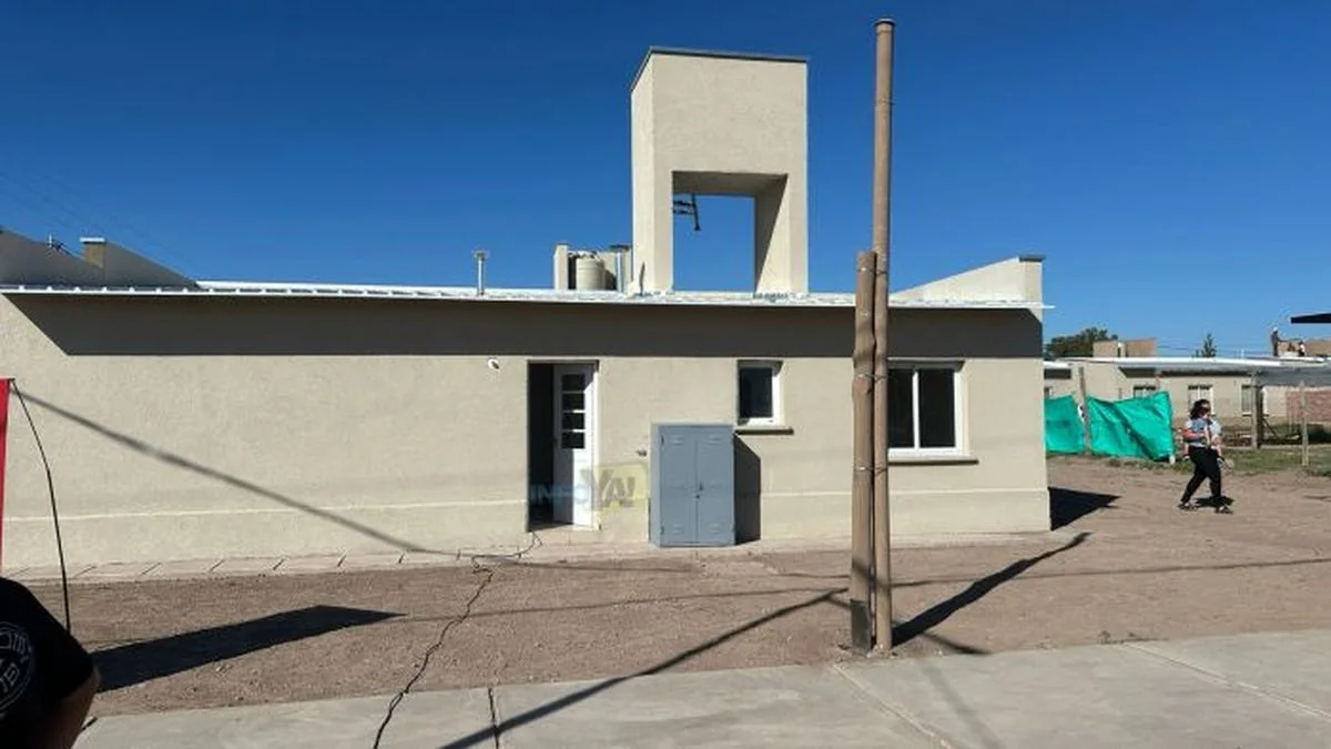 El IPV entregó nuevas casas en San Rafael luego de la polémica por las filtraciones de agua