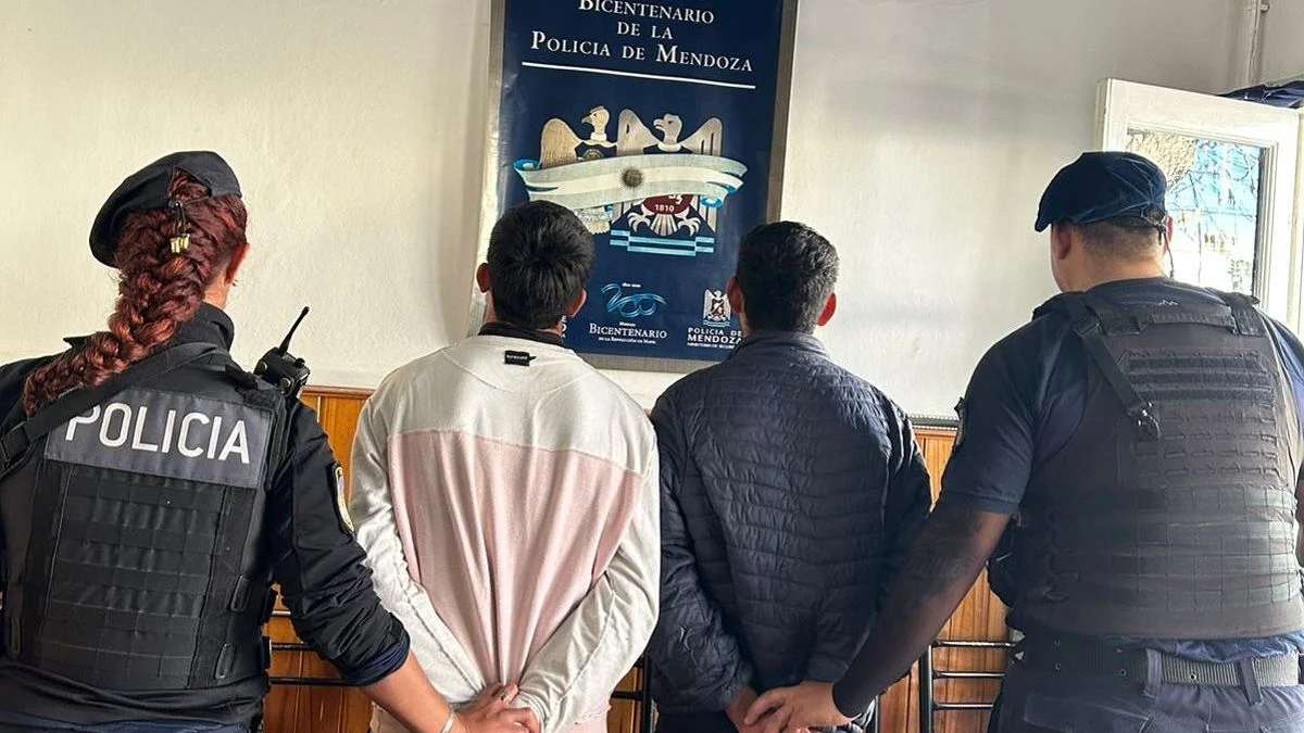 Iscamen detectó un auto robado, lo siguieron por las cámaras y dos días después los detuvieron