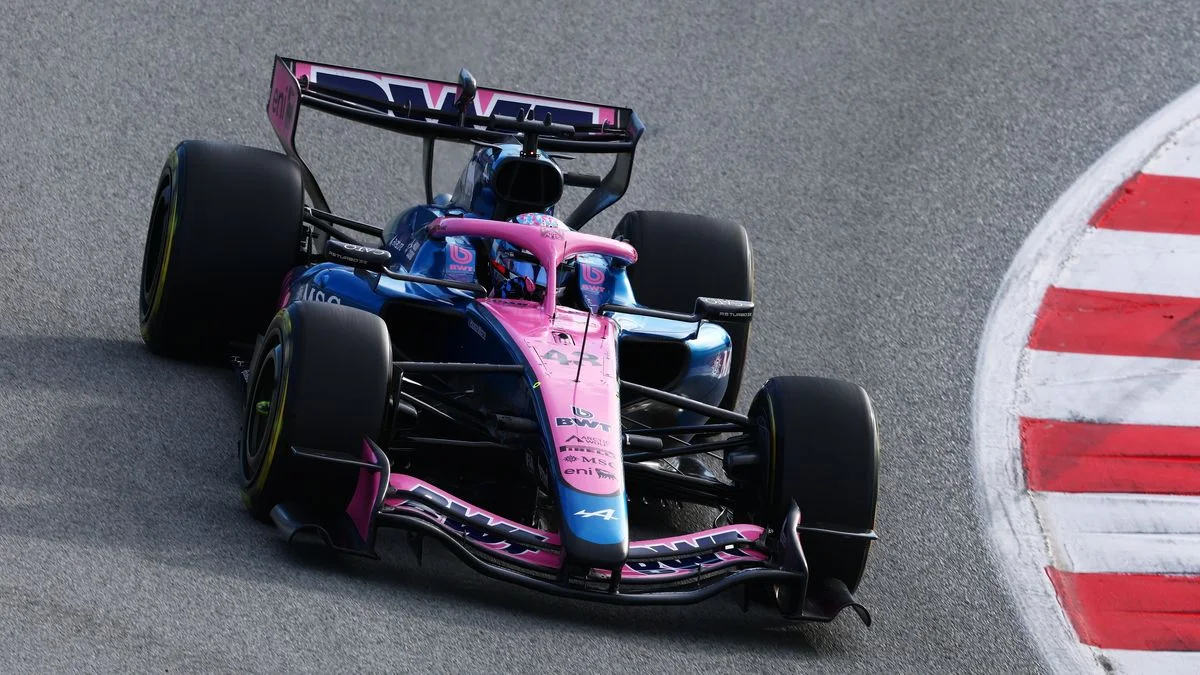 Franco Colapinto acecha a Mercedes y el nuevo McLaren rompe el silencio en los test de F1 en Barcelona