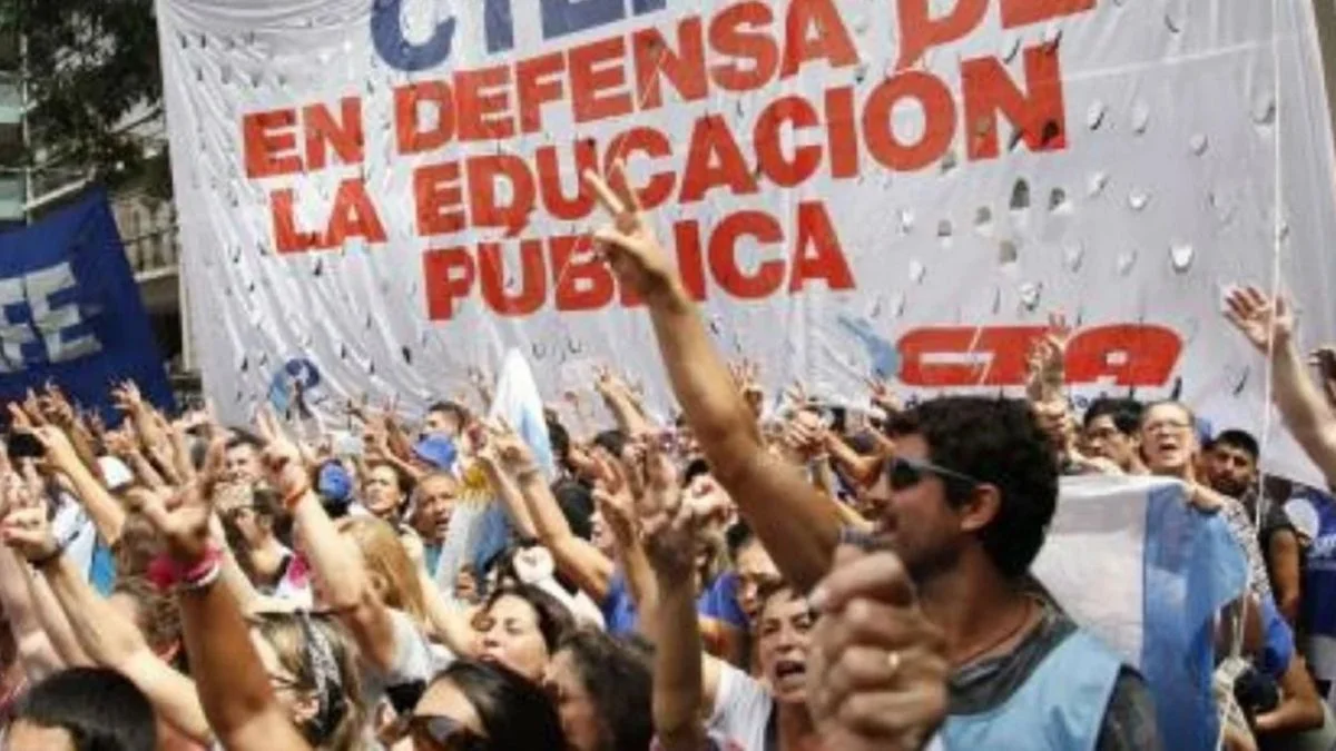 En la previa de los plenarios de SUTE, la CGT anunció dos paros docentes para febrero y marzo