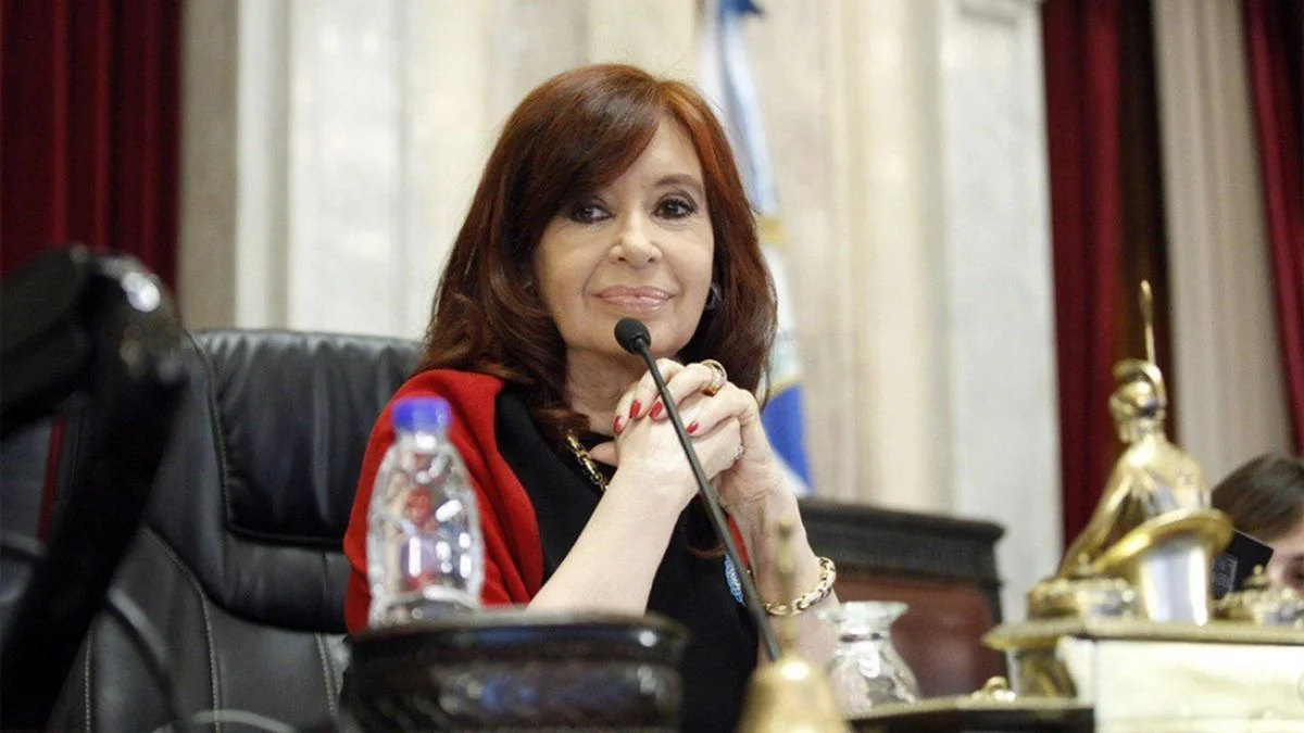 La punzante carta de Cristina a Milei: "Nadie se mete con tu familia, ni te dice con quién tenés que dormir"