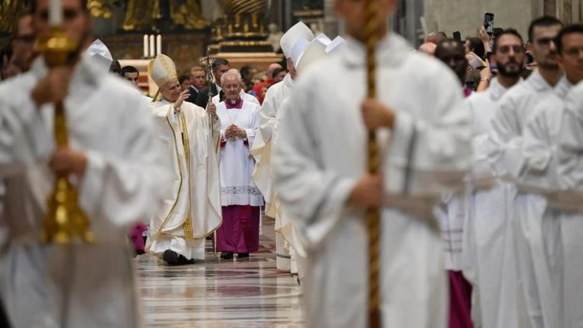 El Papa León XIV clamó por la paz mundial durante el rezo del Ángelus