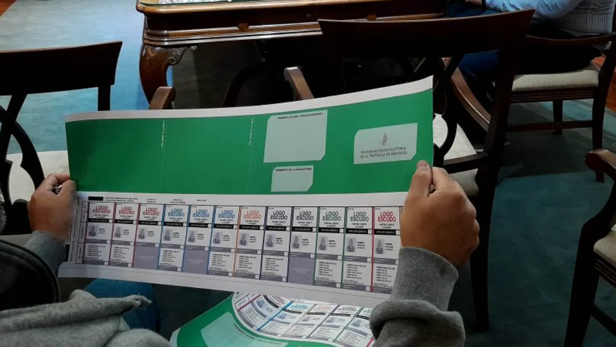 Dos urnas, dos boletas y dos diferencias clave a la hora de elegir candidatos en octubre