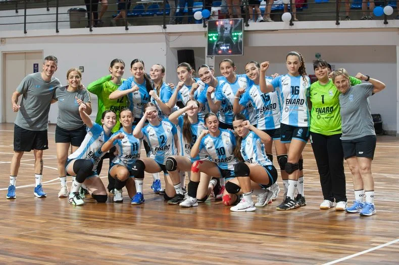 Las selecciones argentinas de balonmano se lucieron en el Sur-Centro con presencia mendocina.