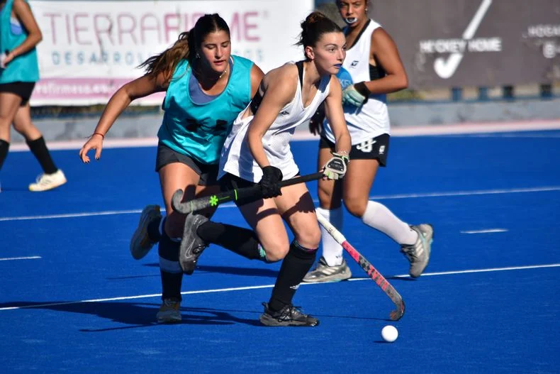 Se realizó una concentración Regional de hockey sobre césped en Mendoza.