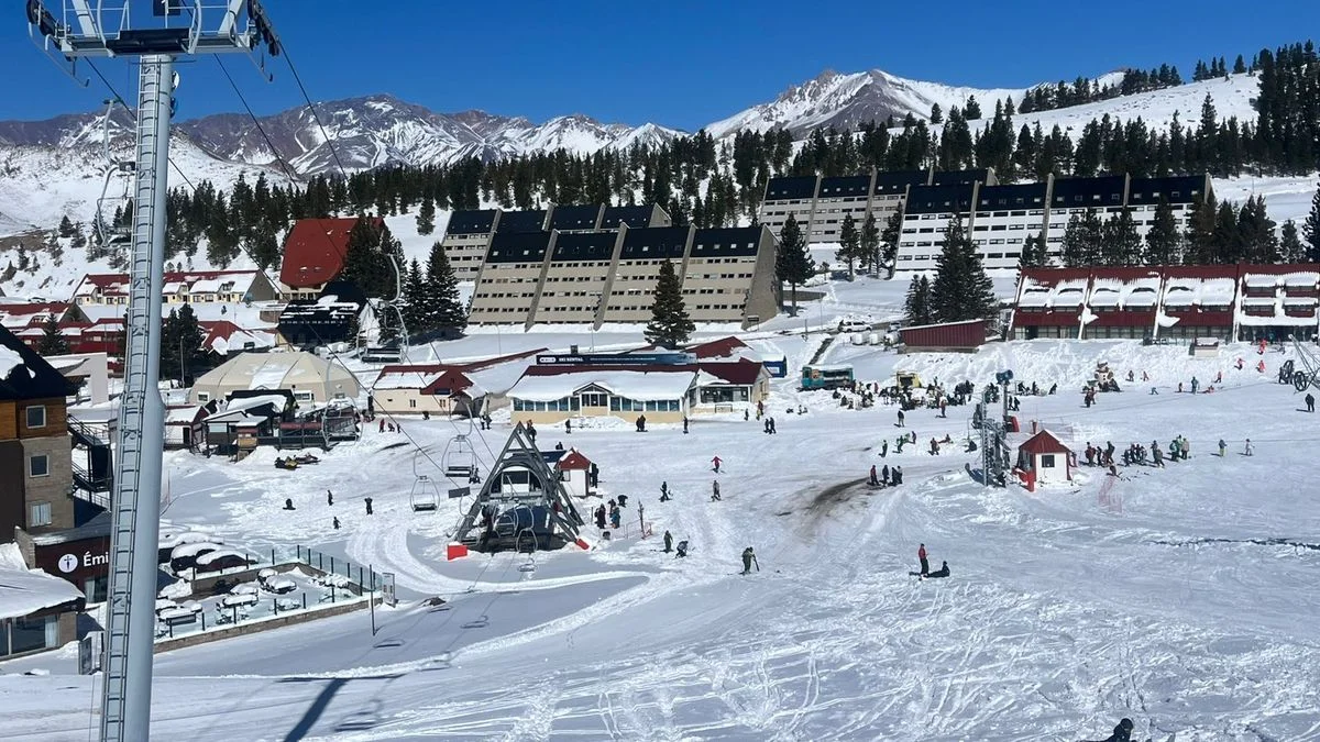Las Leñas y una oferta imperdible para captar turistas en los últimos días de temporada