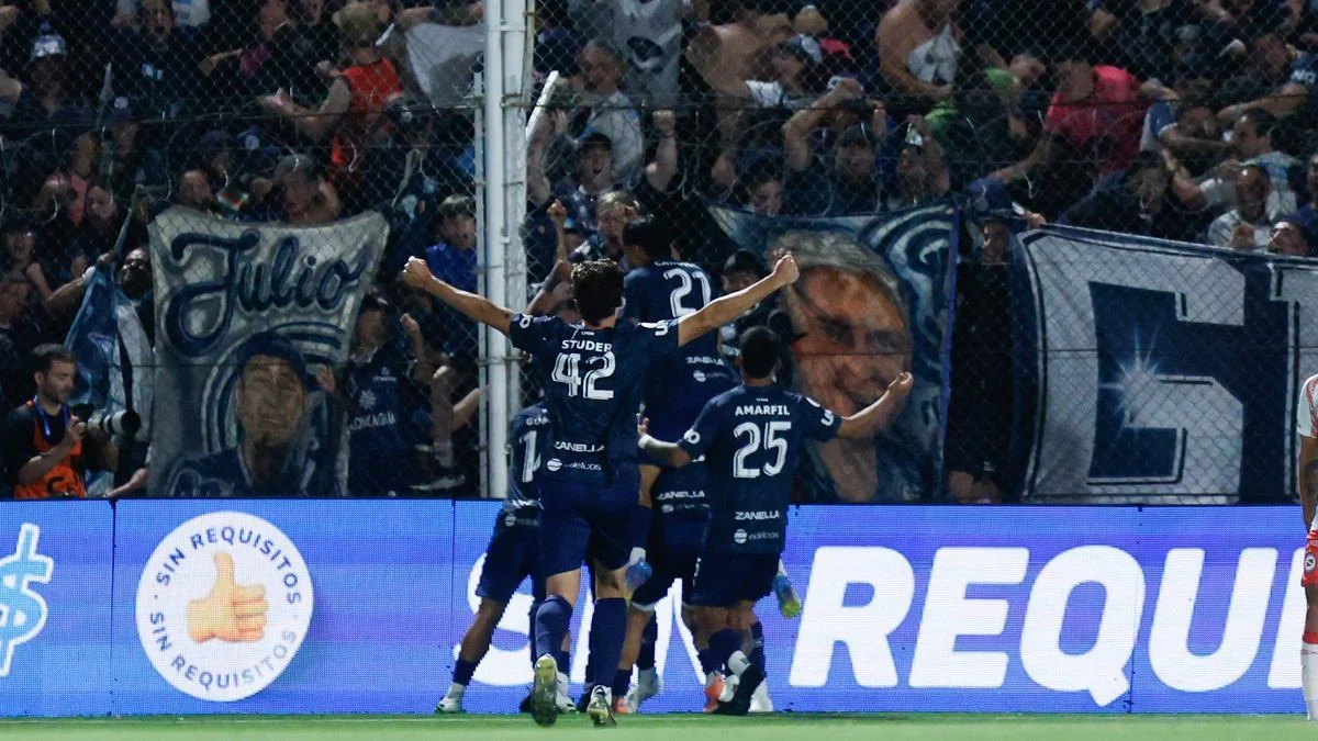 Independiente Rivadavia derrotó por penales a Argentinos Juniors y se consagró campeón de la Copa Argentina