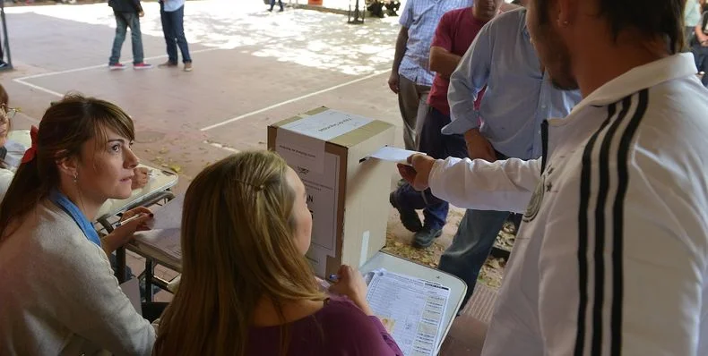 La intenci&oacute;n de Capital es que vecinos y vecinas conozcan qui&eacute;nes son sus candidatos, su trayectoria y proyectos a implementar.&nbsp;