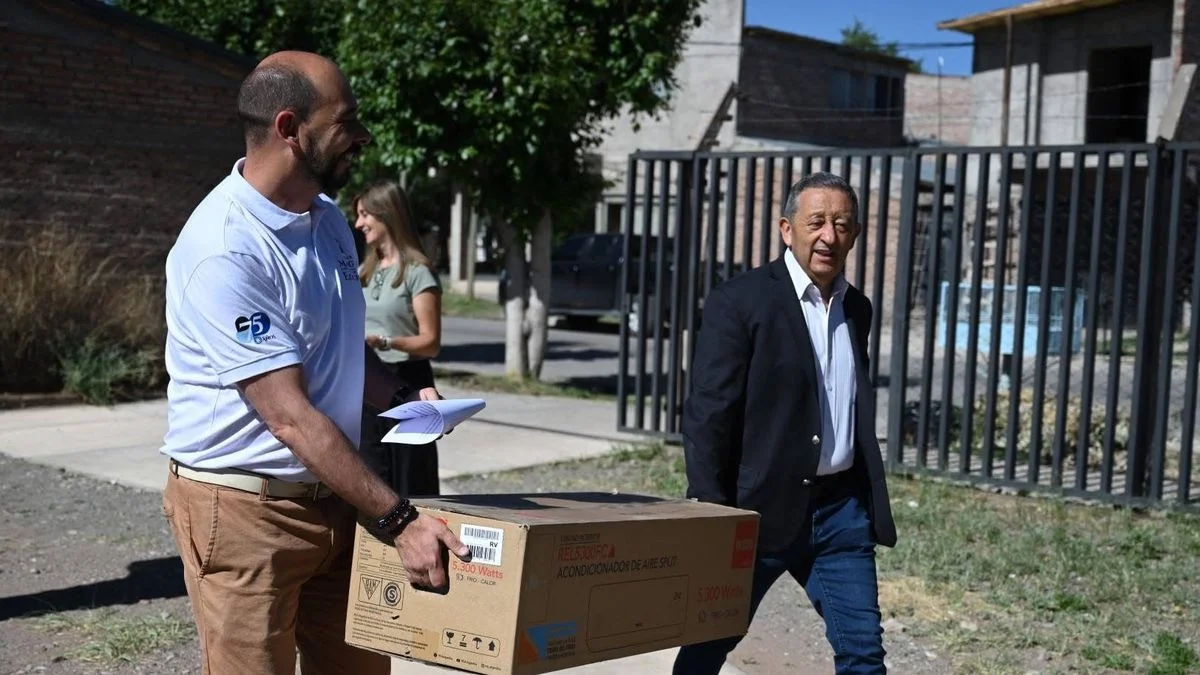 Celso Jaque presentó el equipamiento donado para la formación en minería en Malargüe