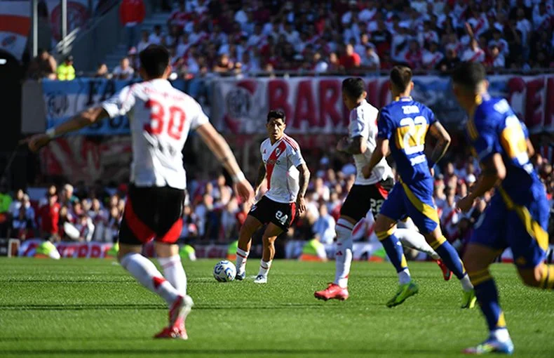 El Millonario se quedó con el Superclásico.