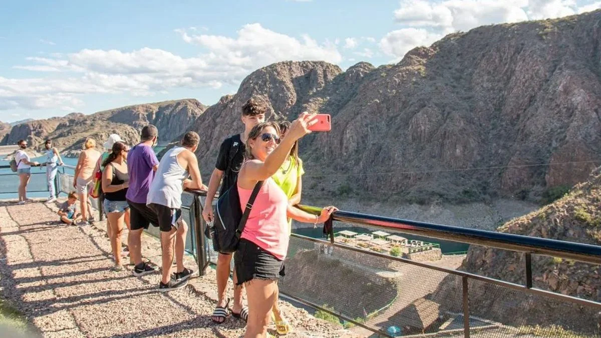 Feriados y no laborables: por qué Mendoza tiene un día más en el 2026