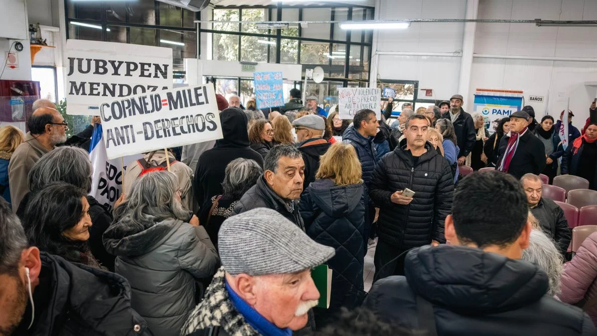 El Partido de los Jubilados cargó contra el titular del PAMI: "Se escondió, no dio la cara"