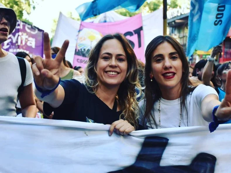 Romina Barrera (La Paz) y Paloma Scalco (Luján) integran listas para ser candidatas a concejalas, pero hay obstáculos a sortear en la Suprema Corte. 