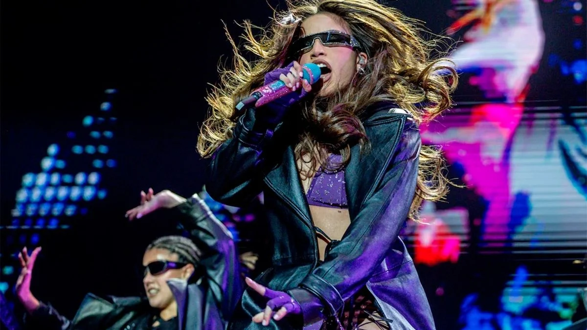 Emilia Mernes mostró un adelanto de su próximo tema y le llovieron las críticas