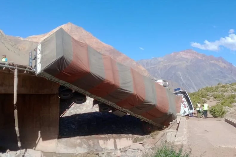 Aparatoso accidente en alta monta&ntilde;a.