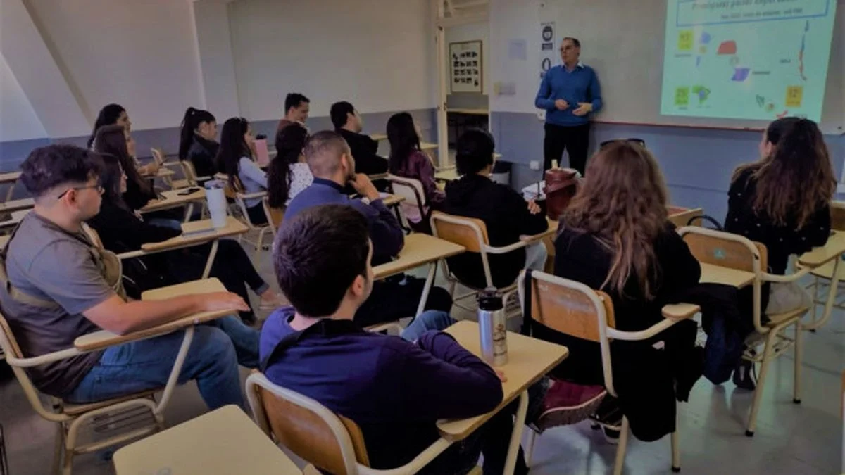 Últimos días para estudiar Telecomunicaciones en el ITU del Este provincial