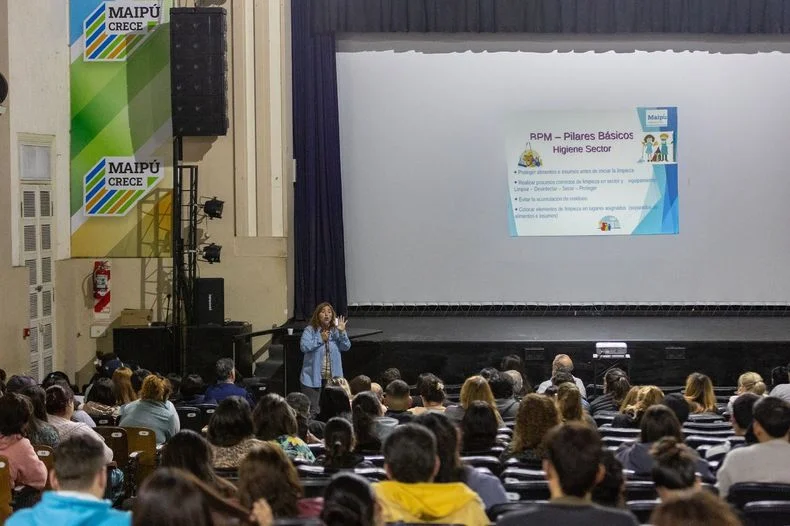 Maip&uacute; impulsa una nueva edici&oacute;n del curso de manipulaci&oacute;n de alimentos.&nbsp;