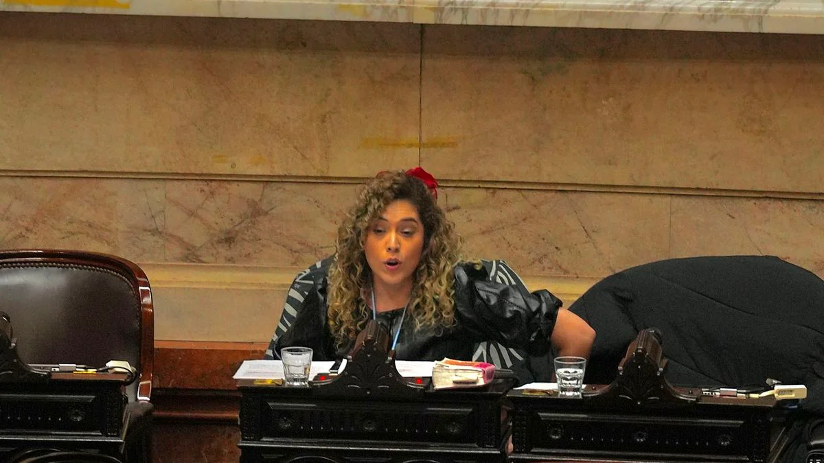 Lourdes Arrieta y otros tres diputados exlibertarios formaron un nuevo bloque