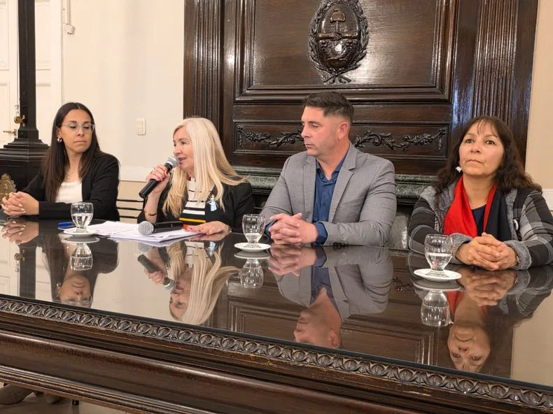 Laura Balsells Mir&oacute; present&oacute; una iniciativa para reconocer a organizaciones y proteccionistas de animales.&nbsp;