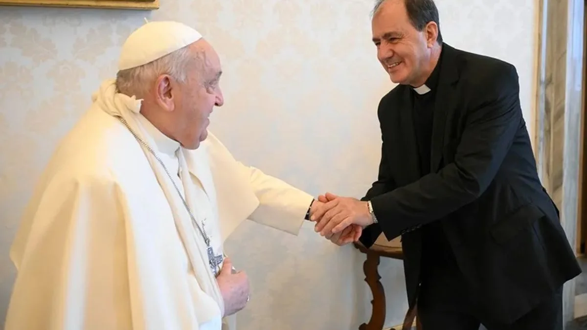 El papa Francisco se cayó otra vez y preocupa su salud